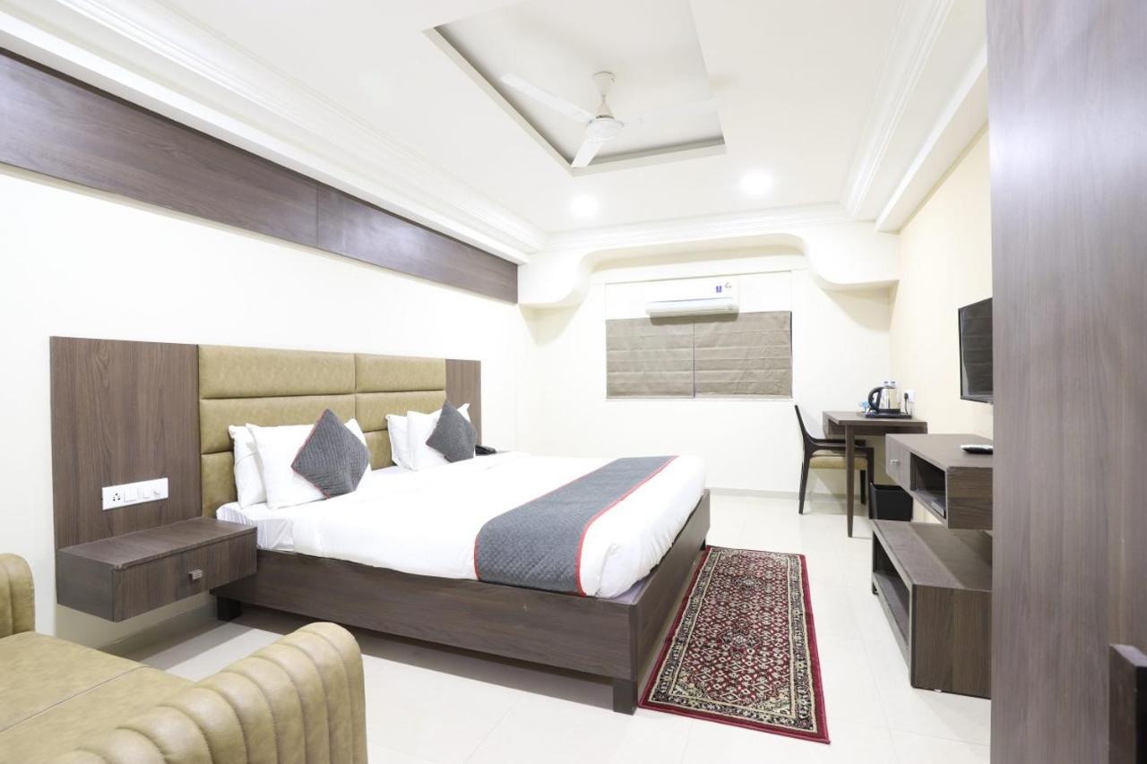 Alba Premier, Hotel Ahmedabad